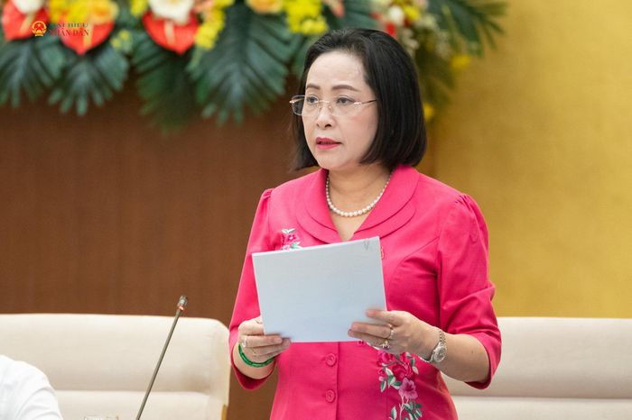 Phó Chủ tịch Quốc hội Nguyễn Thị Thanh phát biểu tại phiên họp