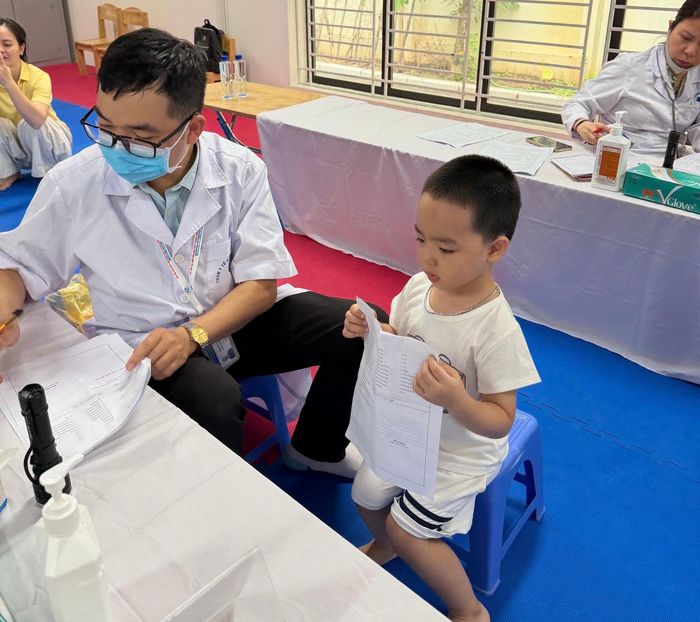 Bộ GDĐT yêu cầu tổ chức khám sức khỏe hoặc khám sàng lọc miễn phí đầu năm học