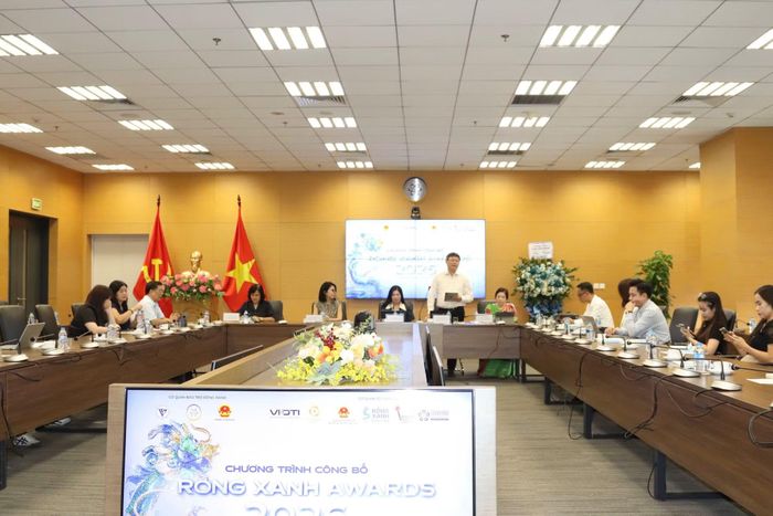 Chương trình có sự tham gia của các phóng viên đến từ nhiều cơ quan báo chí Trung ương và địa phương.