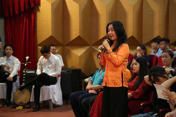 Tại chương trình nhiều đại biểu, học sinh mạnh dạn phát biểu ý kiến, đề xuất cần "sân khấu hóa" nhiều hơn các bài học lịch sử.