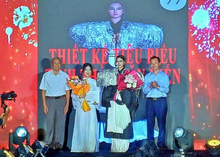 Tác giả được trao giải thiết kế tiêu biểu "Tinh thần Văn hiến".