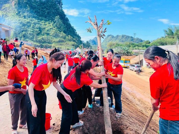 Những mầm xanh được cả hệ thống chính trị, các lực lượng dầy công vun trồng.