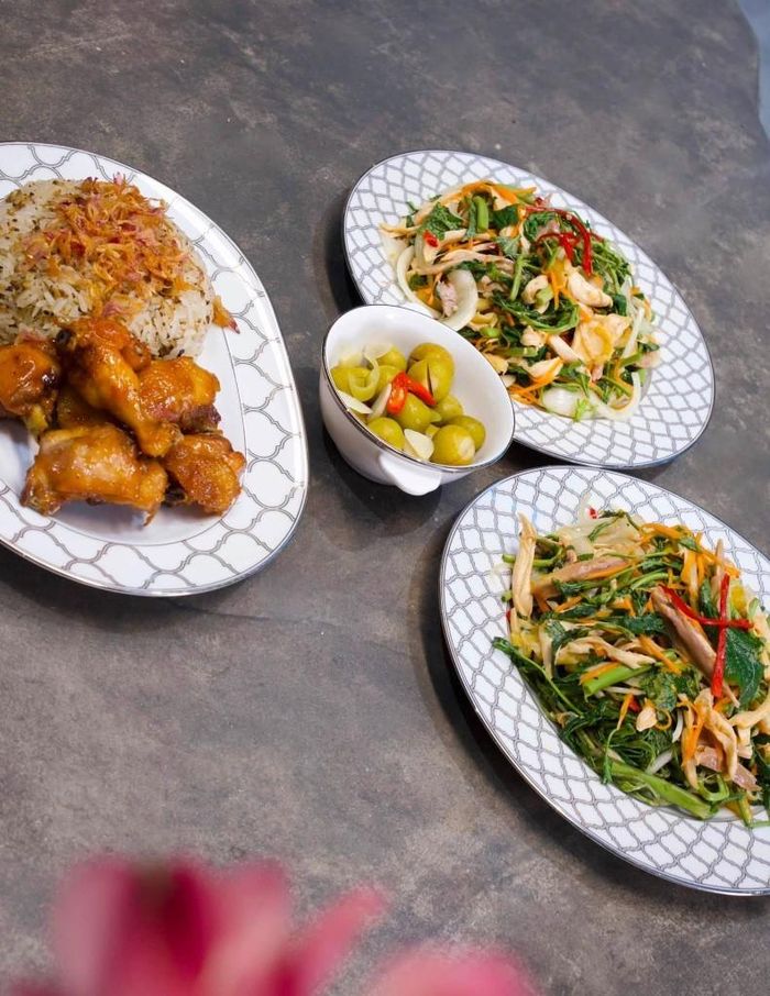 Cận cảnh mâm cơm gia đình dễ nấu, dễ ăn. Ảnh: FBNV