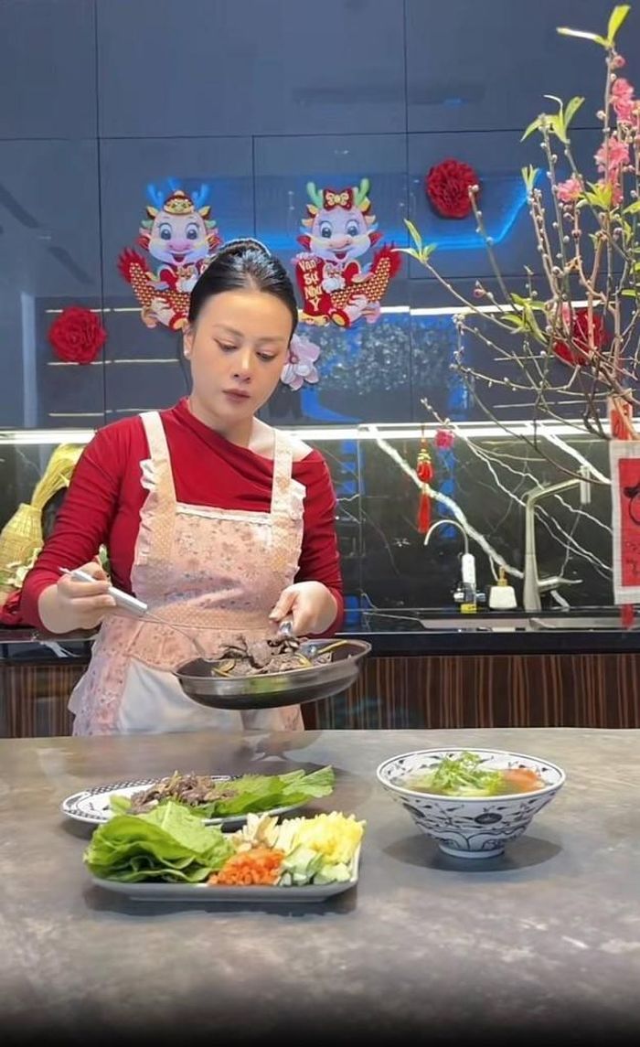Trước đó, trong các ngày Lễ, Tết hay các dịp đặc biệt,...