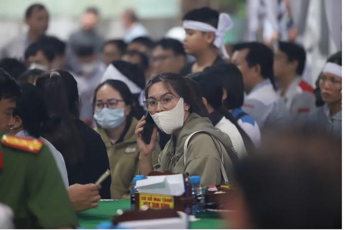 Đám tang của gia đình nạn nhân. Ảnh: Tiền phong.