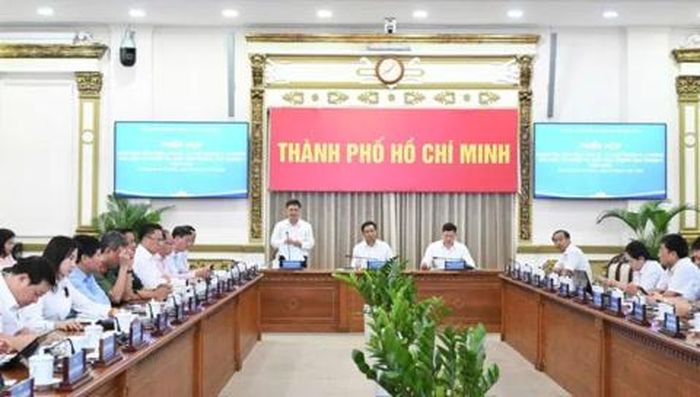Quang cảnh phiên họp