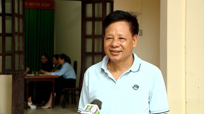 Trưởng ban Công tác Mặt trận tổ dân phố Trần Hưng Đạo Lê Bạch Đằng chia sẻ. Ảnh: PV