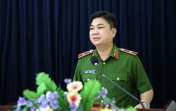 Thiếu tướng Dương Đức Hải, Cục trưởng Cục Cảnh sát PCCC và CNCH động viên đội tuyển tại buổi gặp mặt. Ảnh: Đức Tuấn