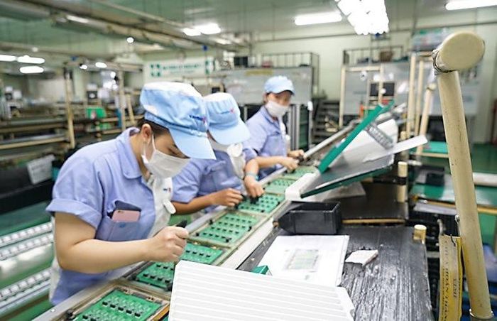 Hà Nội từng bước xây dựng cơ chế, chính sách nhằm thu hút đầu tư từ các doanh nghiệp công nghệ cao. Ảnh: Thanh Hằng