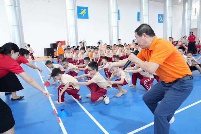 Khảo sát đầu năm học đối với 1.968 phụ huynh tại 45 lớp cho thấy, đại đa số đều đồng thuận, phấn khởi và cam kết đồng hành cùng nhà trường xây dựng chuẩn CLC. Ảnh BQC.