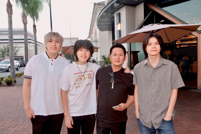 Theo Trizzie, 59 tuổi, không mong gì hơn ngoài sức khỏe, bình an, gia đình còn bên cạnh; trái tim vẫn đủ rộng để yêu thương, đủ nhiệt huyết để cống hiến, đủ tò mò để học hỏi thêm và đủ biết ơn để hiểu rằng mỗi sáng mình còn được thức dậy đã là một món quà.