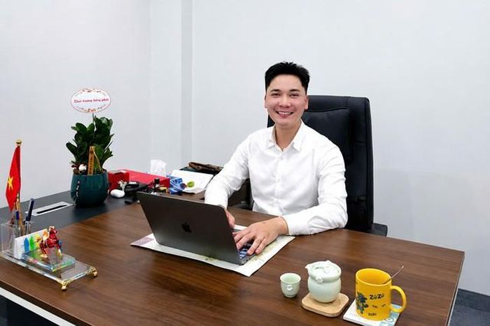Ông Phạm Văn Miền cho rằng, để kéo dài thời gian lưu trú và tăng mức chi tiêu của du khách, du lịch Việt Nam cần chuyển từ tư duy "đưa khách đến" sang tạo ra nhiều trải nghiệm hấp dẫn, thuận tiện và khác biệt, đủ sức giữ chân du khách lâu hơn.