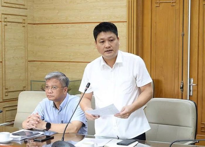 Lãnh đạo Cục Hạ tầng và Thiết bị y tế thông tin, làm rõ hơn về dự thảo Đề án. Ảnh: Trần Minh