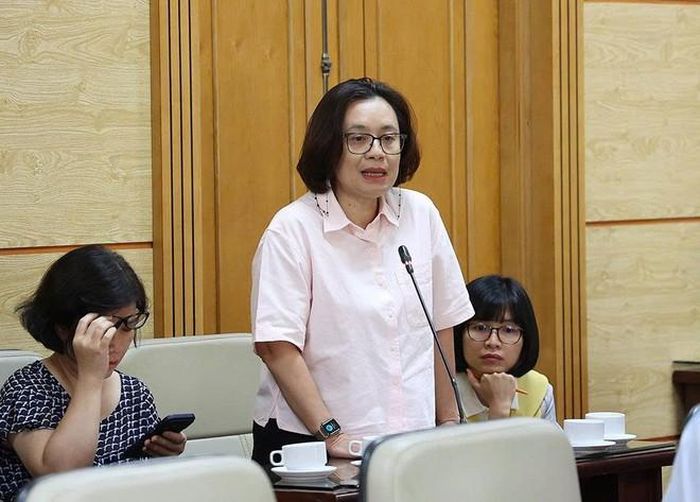 Các đại biểu phát biểu thảo luận.  Ảnh: Trần Minh