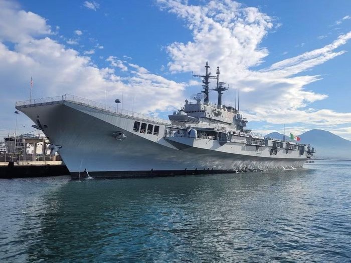 Đến tháng 2/2026, các quan chức quân sự Indonesia cho biết họ dự kiến ​​tàu sân bay Giuseppe Garibaldi sẽ đến nước này vào ngày 5/10, kịp thời cho lễ kỷ niệm 81 năm ngày thành lập Lực lượng Vũ trang Indonesia.