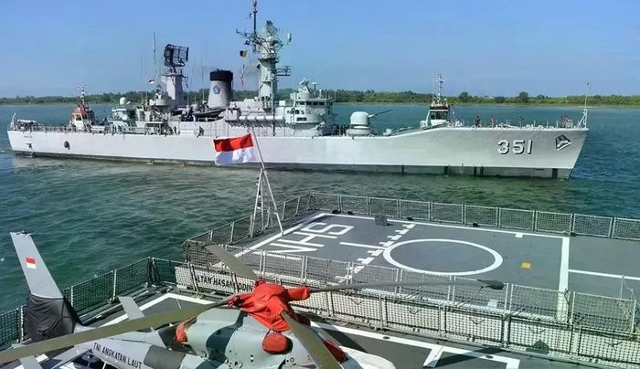 Hiện tại chiếc tàu sân bay hạng nhẹ này vẫn mang tên Giuseppe Garibaldi và đang di chuyển dưới cờ Italia. Việc chuyển giao theo thỏa thuận liên chính phủ cho Hải quân Indonesia dự kiến ​​sẽ chỉ diễn ra khi nó đến đích.