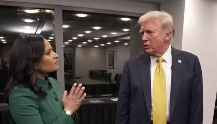 Kể từ khi trở lại Nhà Trắng, ông Trump nhiều lần đối đầu với các cơ quan truyền thông. Ông đã kiện một số hãng tin, trong đó có Wall Street Journal và New York Times.