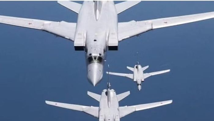 Sự xuất hiện của Tu-22M cho thấy một bài học quan trọng. Đưa máy bay vượt tốc độ âm thanh không đồng nghĩa với việc mọi vấn đề của một oanh tạc cơ được giải quyết.
