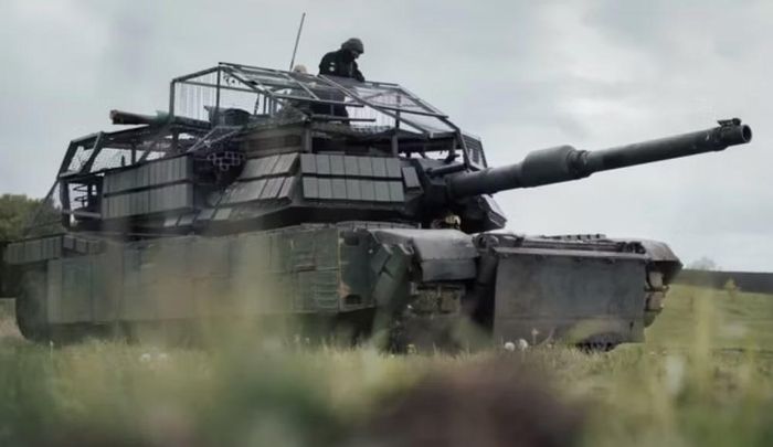 Chiến trường Ukraine cũng cho thấy xe tăng phải hoạt động trong môi trường có nhiều bãi mìn, công sự và hệ thống chống tăng được bố trí theo chiều sâu.