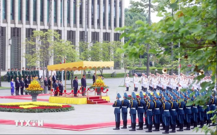  Lễ đón trọng thể Tổng thống Cộng hòa Liên bang Myanmar Min Aung Hlaing và Phu nhân thăm chính thức Việt Nam. Ảnh: Thống Nhất, Phạm Kiên/TTX. 