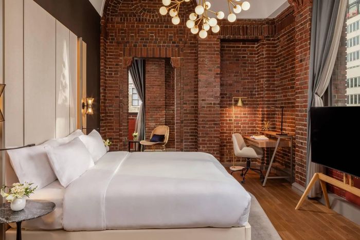 Một khách sạn nằm tại Midtown South, khu vực sôi động và đông đúc ở Manhattan (Mỹ) nhưng vẫn tạo được không gian yên tĩnh cho du khách. Ảnh: Condé Nast Traveler.