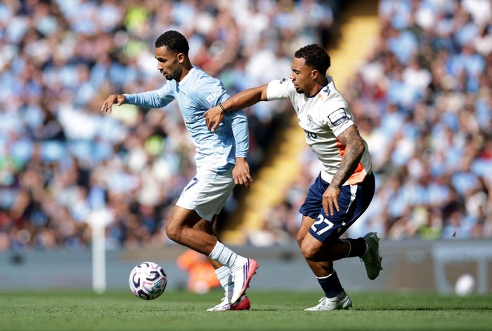 Thầy trò Lampard được dự đoán gặp khó khăn khi làm khách trên sân Man City.