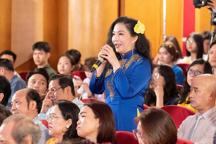 NSND Mỹ Hằng chia sẻ ý kiến