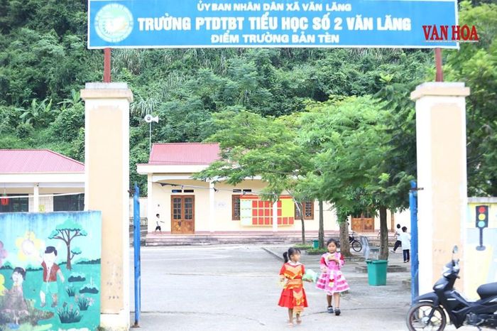 Điểm trường Bản Tèn ngày tựu trường