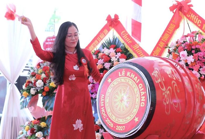 Tiếng trống trường đã vang lên