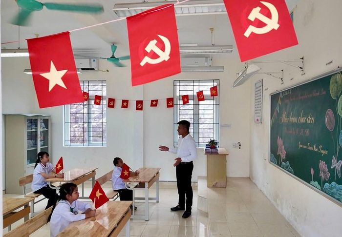 Các cơ sở giáo dục công lập trên địa bàn TP. Quảng Ninh cơ bản hoàn thành việc mua sắm thiết bị dạy học tối thiểu và những trang thiết bị phục vụ hoạt động giáo dục