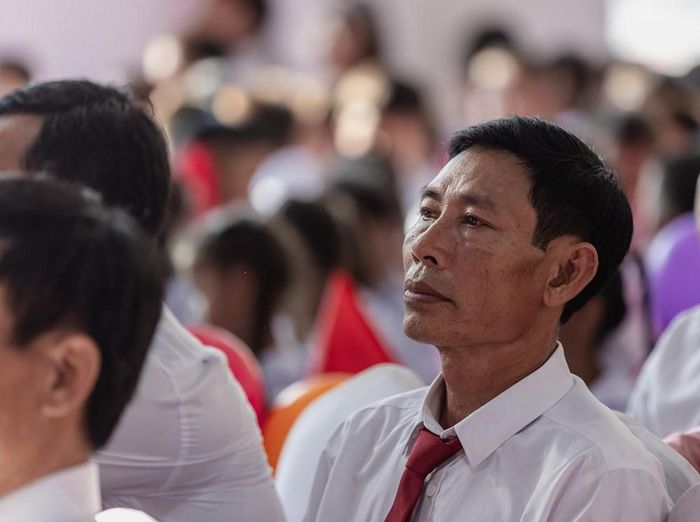 Thầy giáo Hoàng Văn Sáu tròn 30 năm giảng dạy tại xã biên giới đặc biệt khó khăn của tỉnh Quảng Trị trong đó có 16 năm cắm bản tại bản Đoòng xã Thượng Trạch