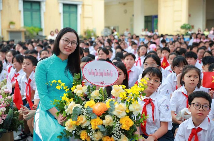 Học sinh lớp 6 - khoá 109 của nhà trường