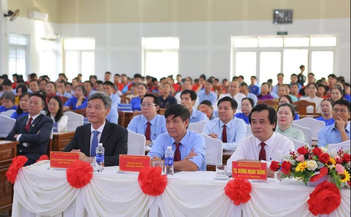 Lễ khai giảng và triển khai nhiệm vụ năm học 2026 - 2027 tại Trường Đại học TDTT Đà Nẵng