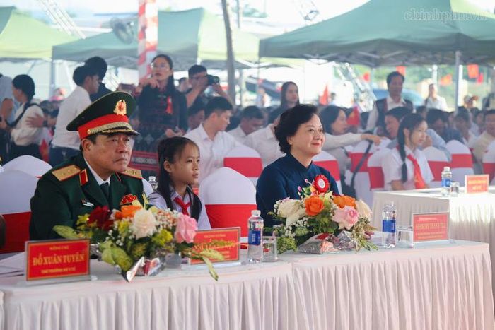 Bí thư Trung ương Đảng, Phó Thủ tướng Phạm Thị Thanh Trà dự lễ khánh thành và khai giảng năm học 2026-2027 tại Trường phổ thông nội trú liên cấp Tiểu học và Trung học cơ sở A Lưới 3, xã A Lưới 3, thành phố Huế - Ảnh: chinhphu.vn/Thu Giang