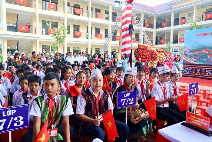 Khánh thành, đưa vào sử dụng một số trường nội trú liên cấp vùng biên vào ngày 5/9 - Ảnh: chinhphu.vn/Thu Sa