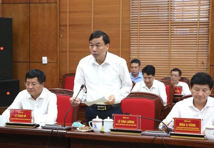 Chủ tịch UBND tỉnh Điện Biên Lê Văn Lương báo cáo - Ảnh: chinhphu.vn/Nguyễn Hoàng