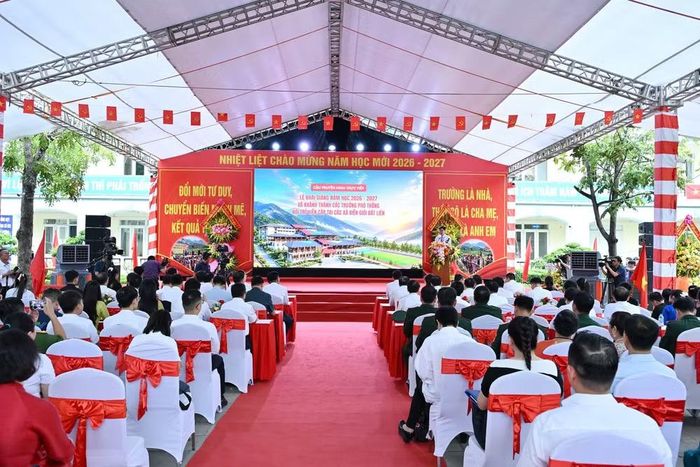 Lễ khai giảng năm học mới tại Trường phổ thông dân tộc nội trú tỉnh Bắc Ninh. (Ảnh: THỦY NGUYÊN)