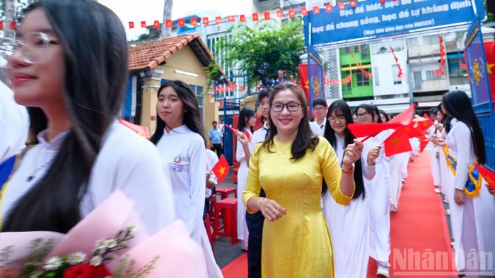 Năm học 2026-2027, Thành phố Hồ Chí Minh dự tính tăng 96.258 học sinh, nâng tổng số học sinh toàn thành phố lên hơn 2,6 triệu em.