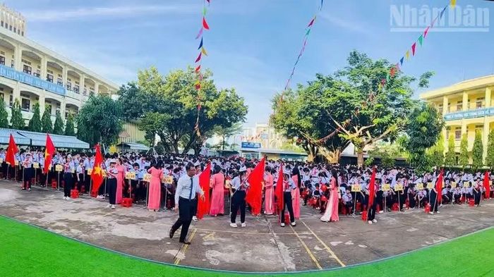 Quang cảnh trong ngày khai giảng năm học mới tại Trường trung học cơ sở Võ Thị Sáu, phường Bạc Liêu. (Ảnh: PHẠM THÀNH ĐÔNG)