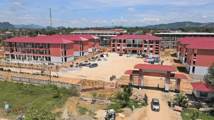 Trường phổ thông nội trú tiểu học và trung học cơ sở xã Anh Sơn. (Ảnh: TTH)