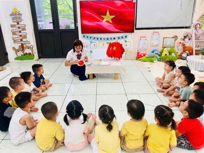 Một tiết học tại Trường mầm non Tân Hội (xã Ô Diên, Hà Nội).