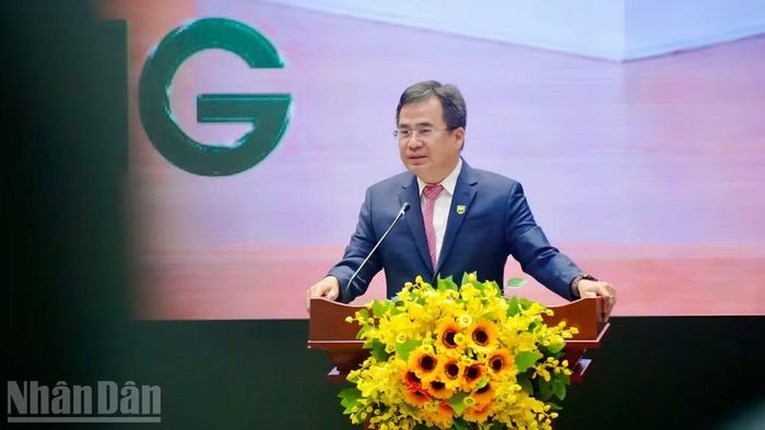 Phó Giáo sư, Tiến sĩ, bác sĩ Ngô Quốc Đạt, Hiệu trưởng Trường đại học Y khoa Phạm Ngọc Thạch phát biểu.