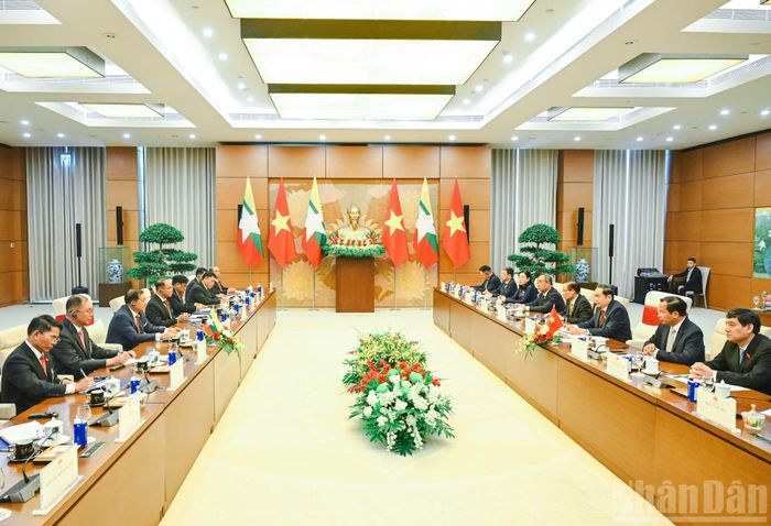 Quang cảnh hội kiến tại Nhà Quốc hội. (Ảnh: DUY LINH)
