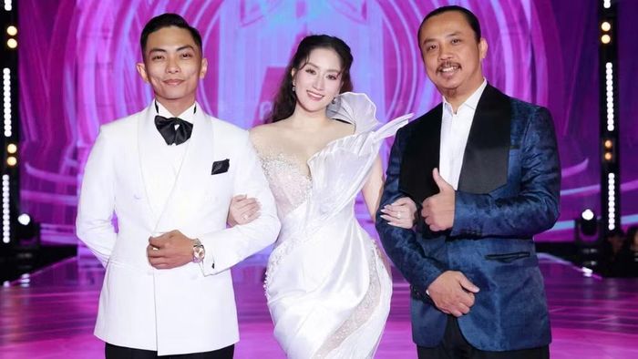Khánh Thi, Phan Hiển và Chí Anh cùng chung khát vọng đưa Dancesport Việt Nam hội nhập sâu rộng và khẳng định vị thế trên bản đồ thể thao thế giới. (Ảnh: Ban tổ chức)