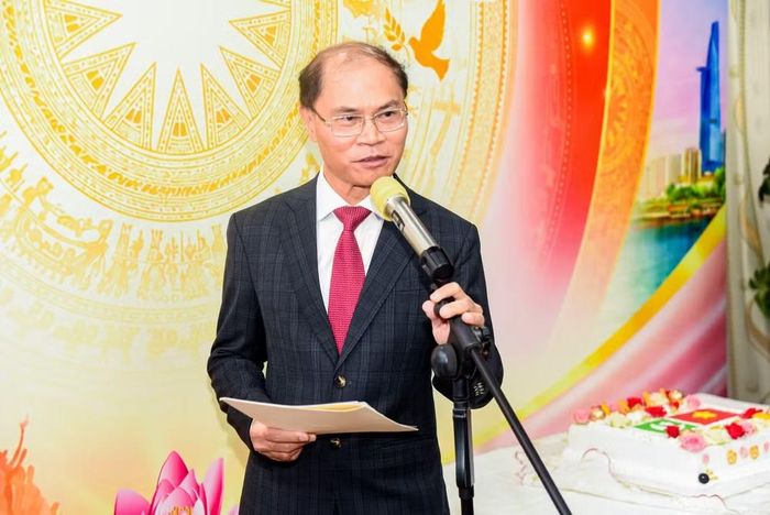 Đại sứ Phạm Anh Tuấn phát biểu tại lễ kỷ niệm. (Ảnh: Đại sứ quán Việt Nam tại Pakistan cung cấp)