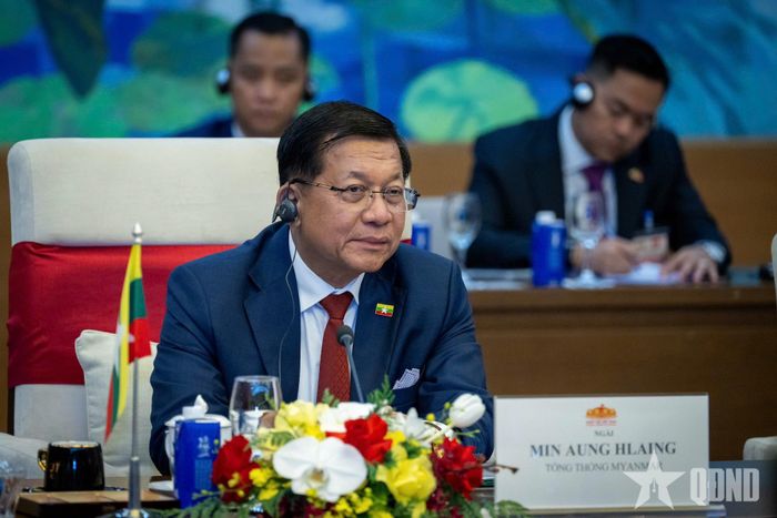 Tổng thống Myanmar Min Aung Hlaing phát biểu tại cuộc hội kiến.