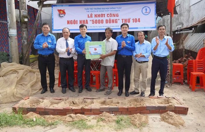 Khởi công công trình “Ngôi nhà 5.000 đồng”.