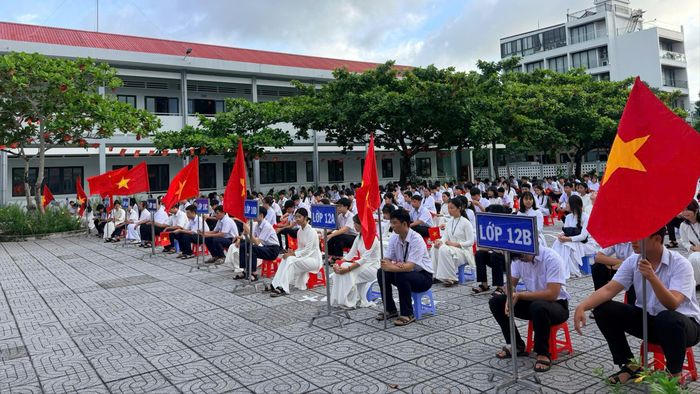 Lễ khai giảng tại đặc khu Côn Đảo