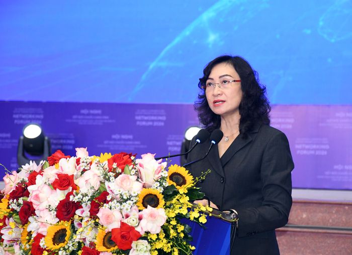  Thứ trưởng Bộ Công Thương Phan Thị Thắng phát biểu tại hội nghị 