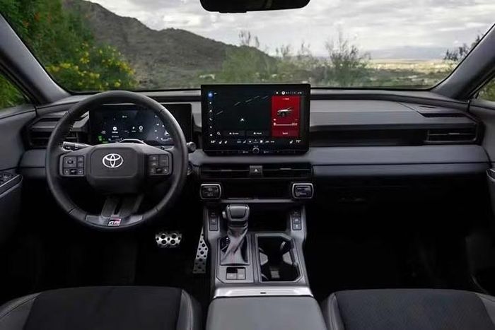 Giờ đây, nhà máy tại bang Kentucky cũng đã bắt đầu sản xuất RAV4 nhưng quá trình tăng dần sản lượng khiến các đại lý chưa thể ngay lập tức.